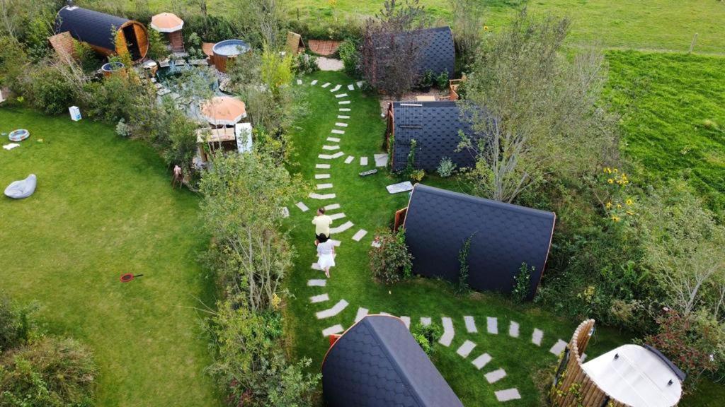 Dragonfly Glamping Spa Retreat Ashford  Exteriör bild
