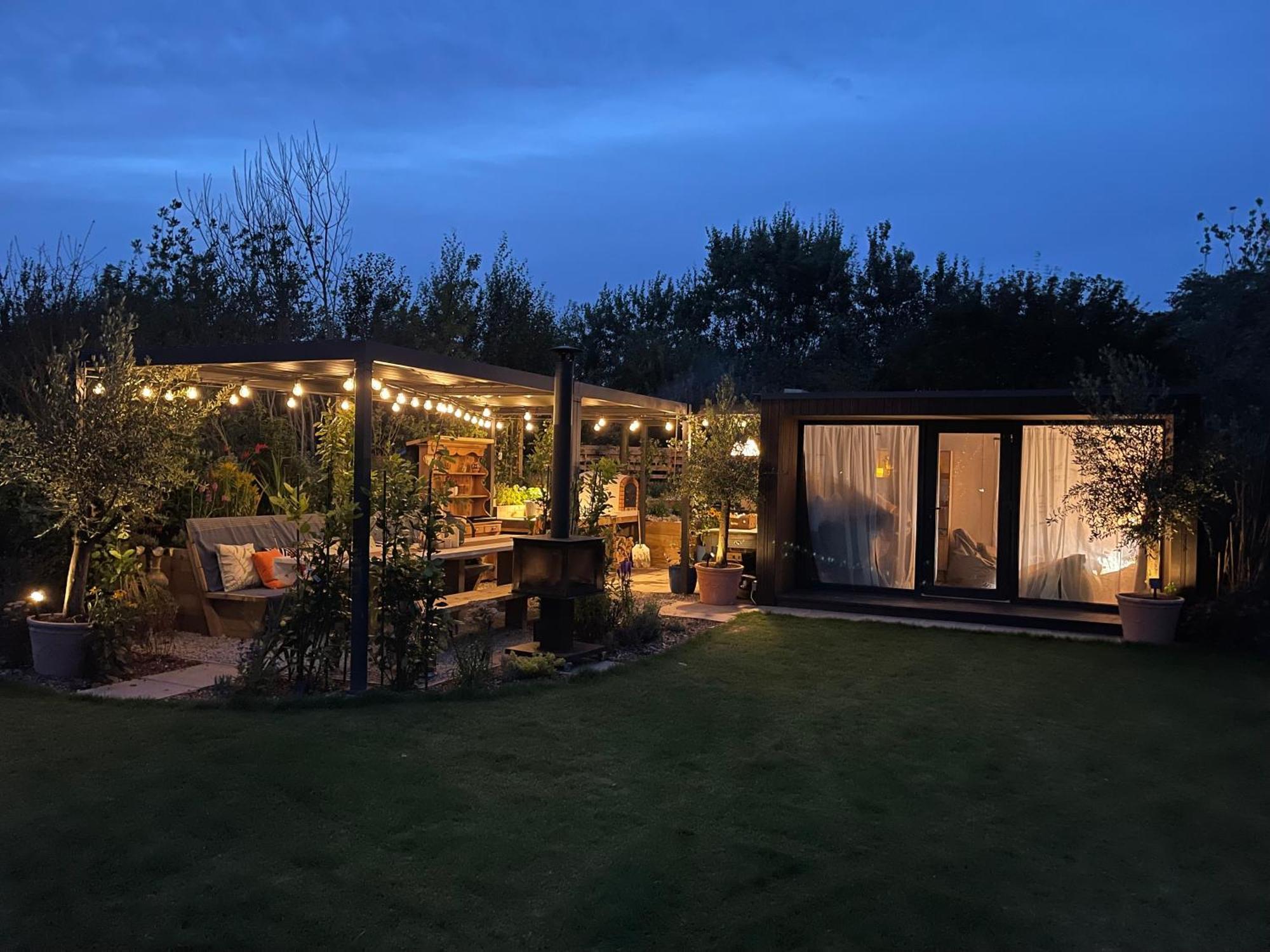 Dragonfly Glamping Spa Retreat Ashford  Exteriör bild