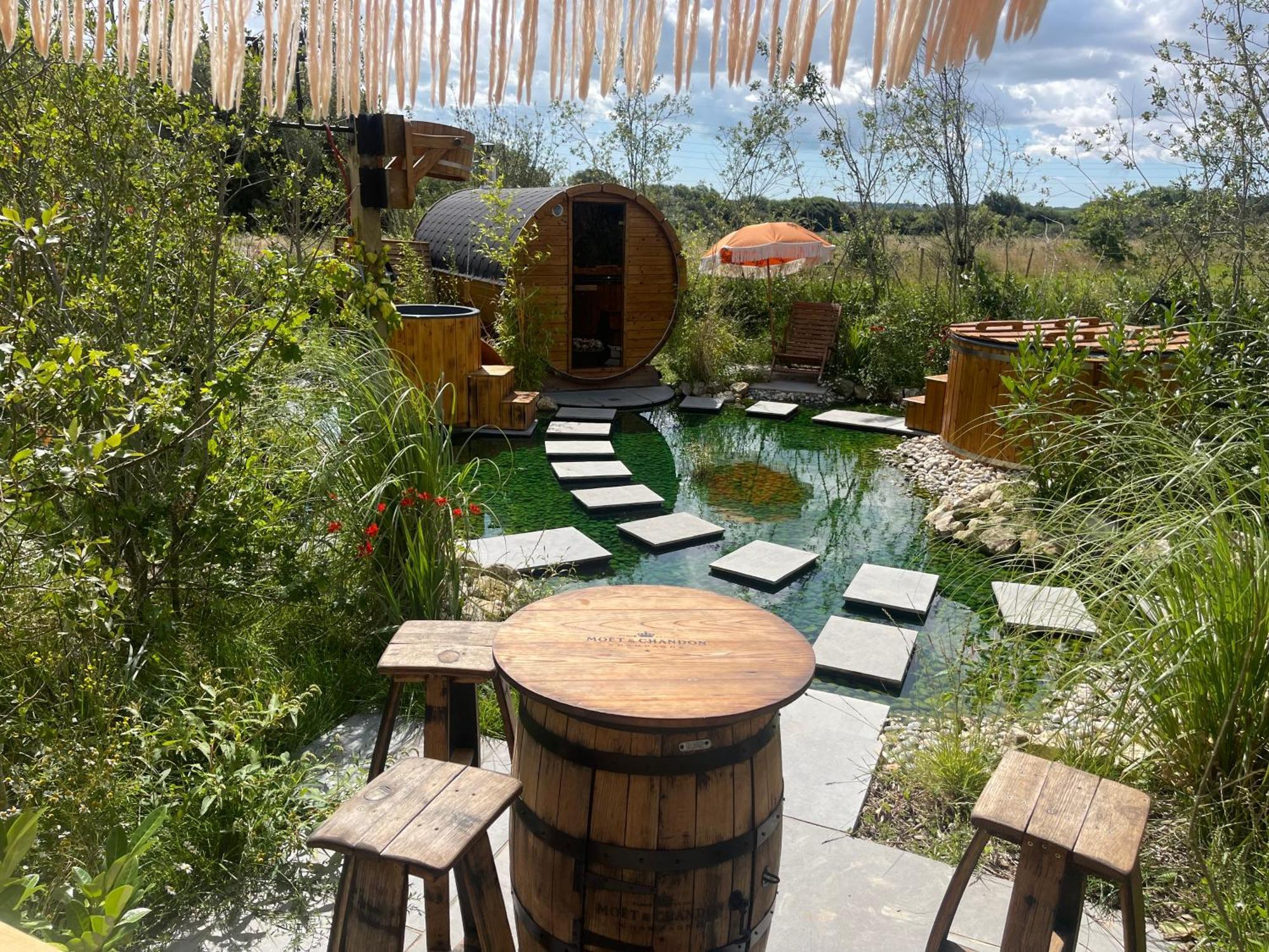 Dragonfly Glamping Spa Retreat Ashford  Exteriör bild
