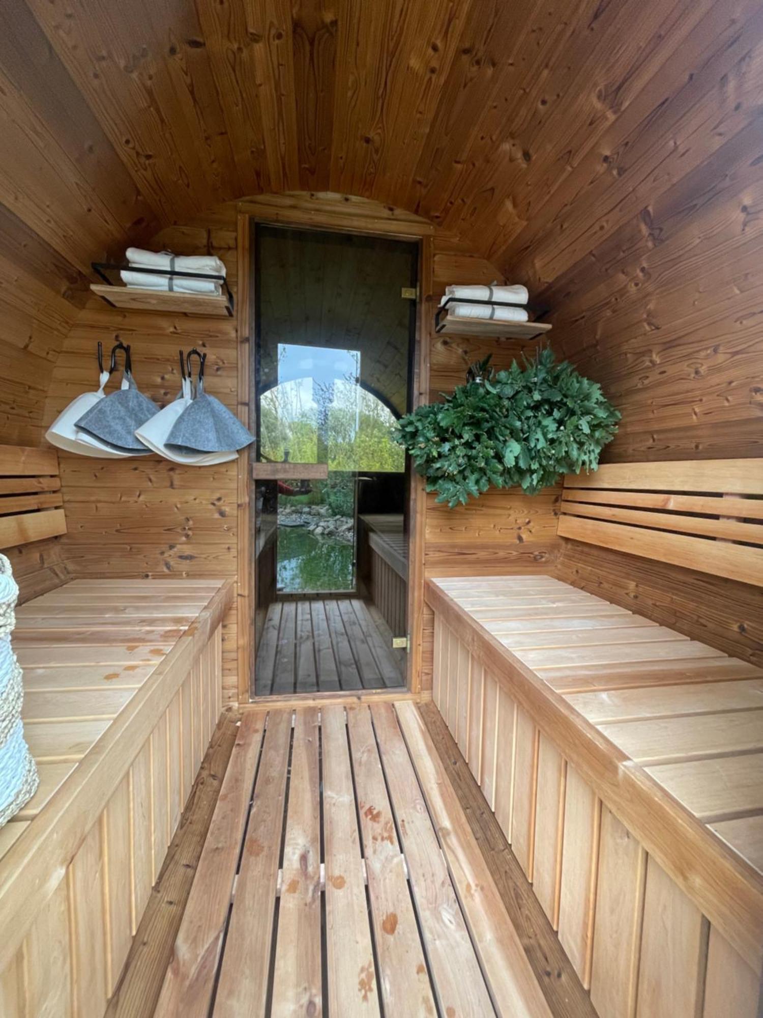 Dragonfly Glamping Spa Retreat Ashford  Exteriör bild