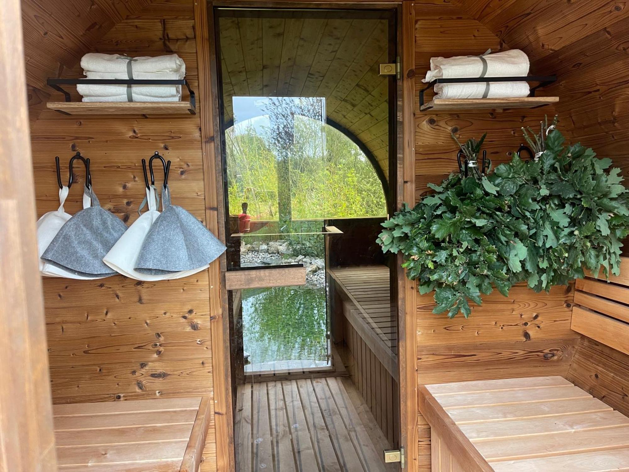 Dragonfly Glamping Spa Retreat Ashford  Exteriör bild